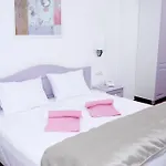 Exclusiv מלון 3*
